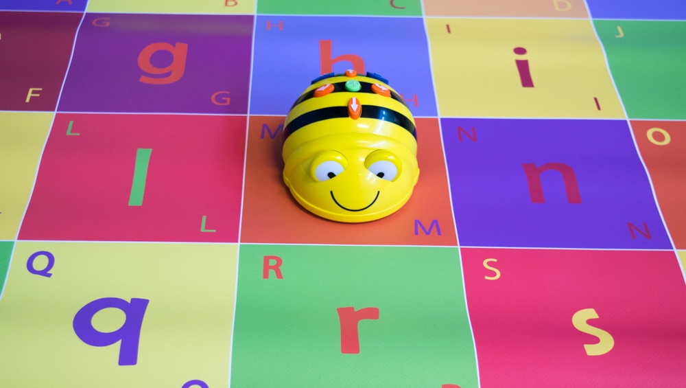Je bekijkt nu Bee-Bot lessugesties bij de ABC-mat